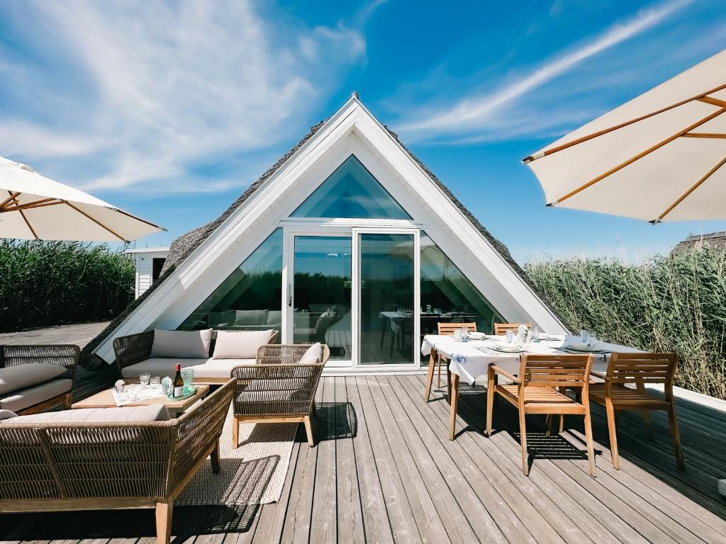 Seehütte Sonnenschilf - Premium Hide-Away Ferienhaus in Rust direkt am Neusiedlersee — photo 1