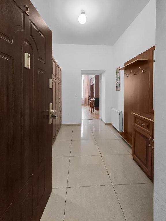 Studio Apartment — photo 1