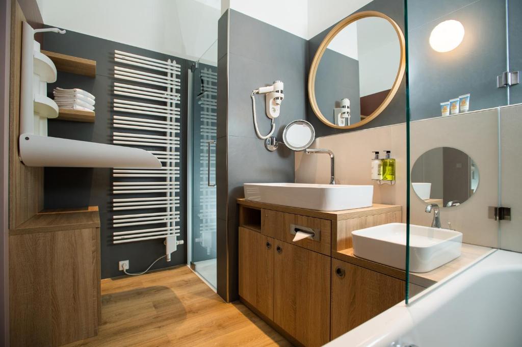 Hotel Sonnenpark & Sonnentherme inklusive - auch am An- & Abreisetag! photo 3