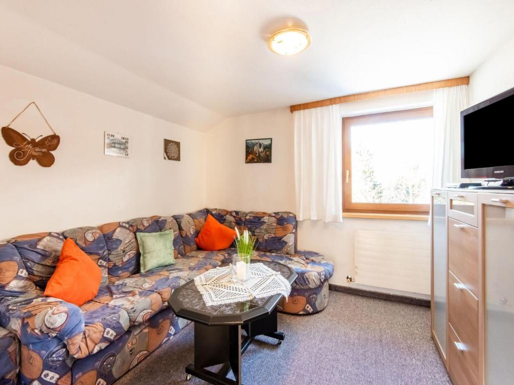 Chalet in Hainzenberg near Ski Slopes photo 2