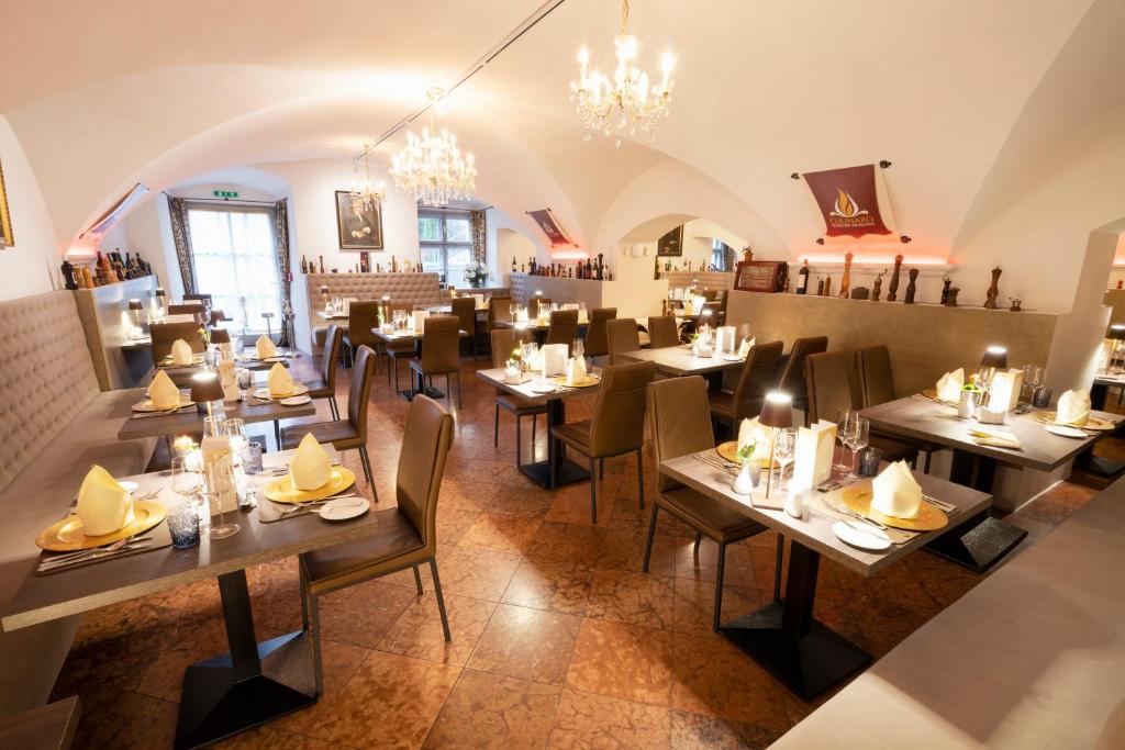Schlosshotel Mondsee photo 2