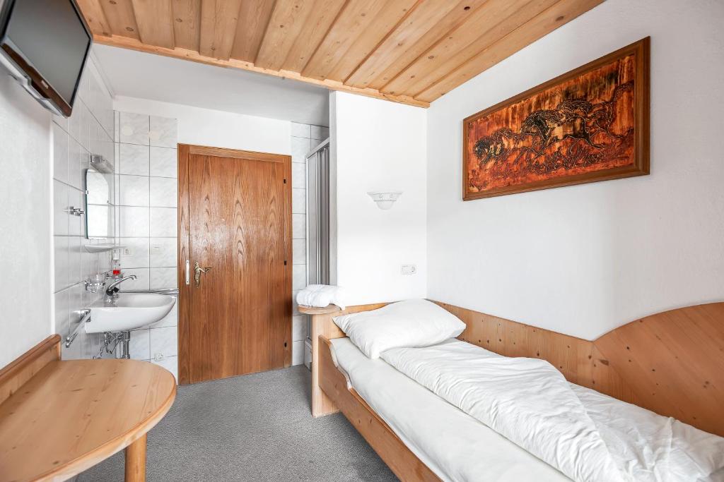 Heart Hotel Talhof Nigg photo 3