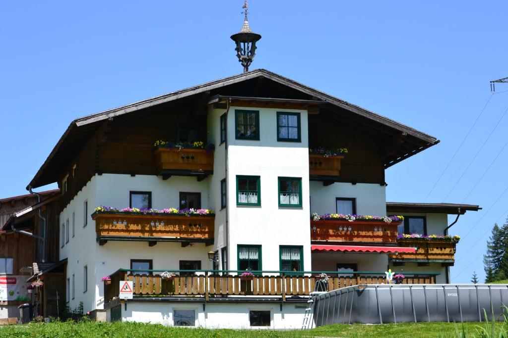 Schnöllhof — photo 1