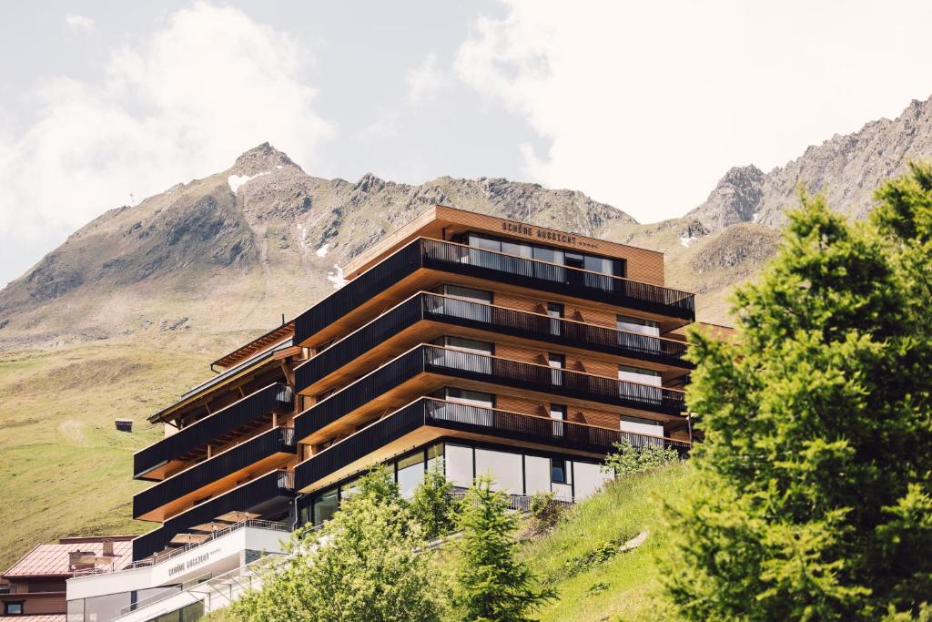 Hotel Schöne Aussicht photo 3