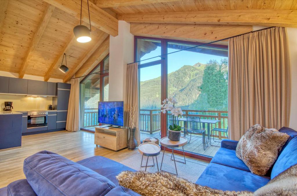 Ski-in Ski-out Chalet Maiskogel 17C - by Alpen Apartments — photo 1