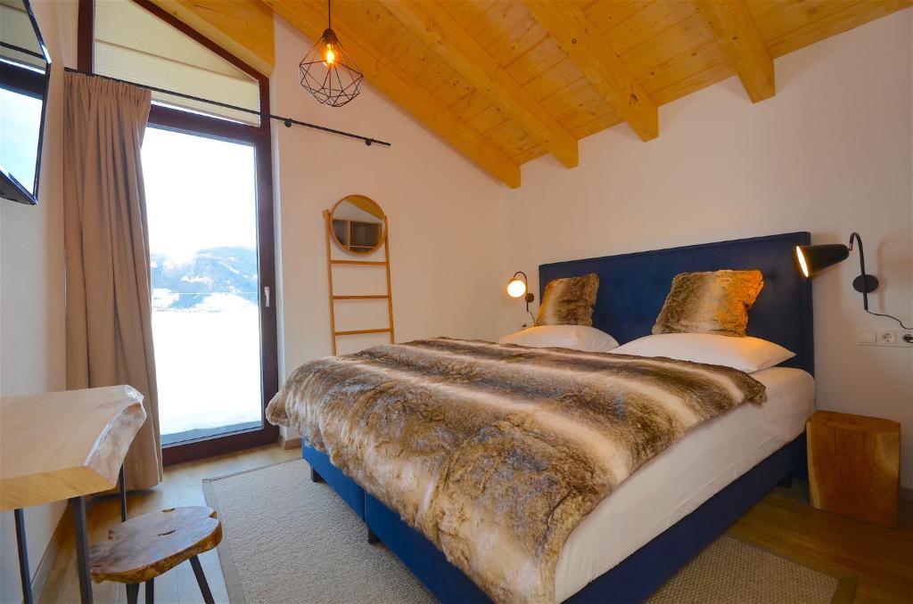 Ski-in Ski-out Chalet Maiskogel 17C - by Alpen Apartments photo 2