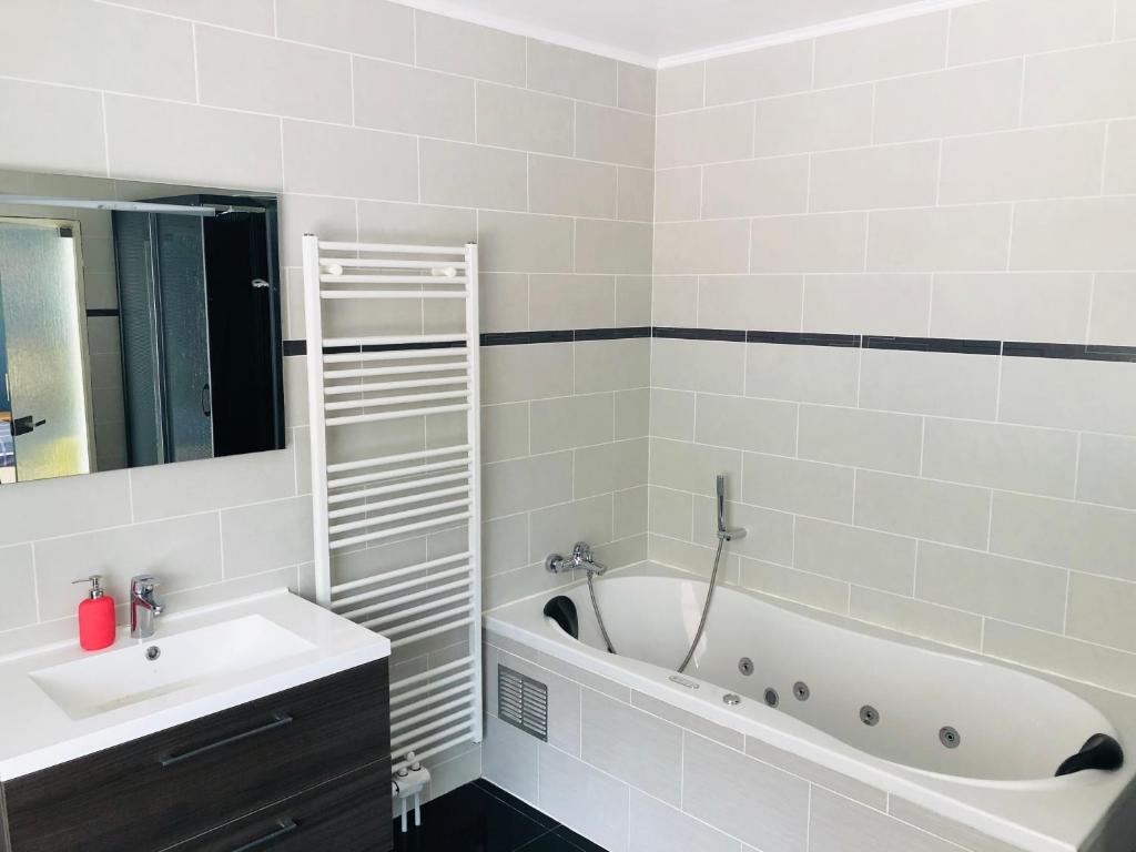 La vue sur Meuse de Wépion photo 3