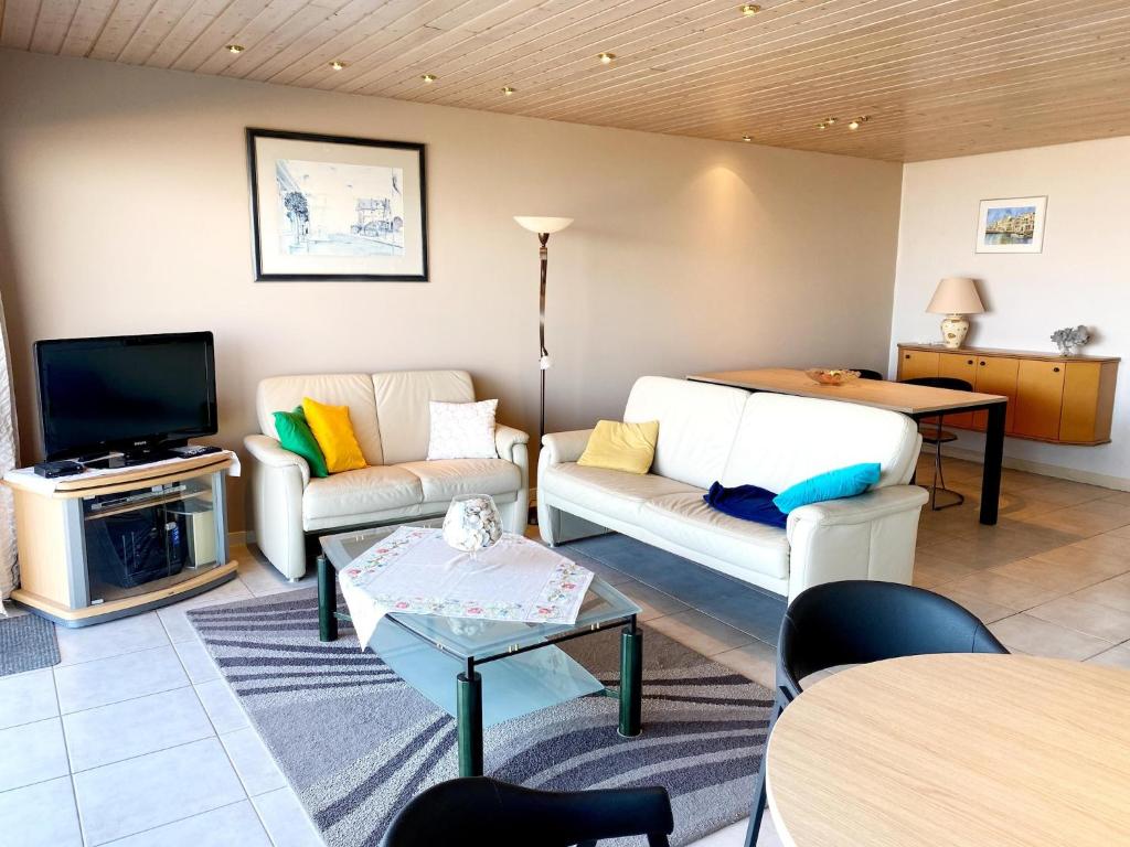 Attic Apartment in Nieuwpoort by the Beach — photo 1