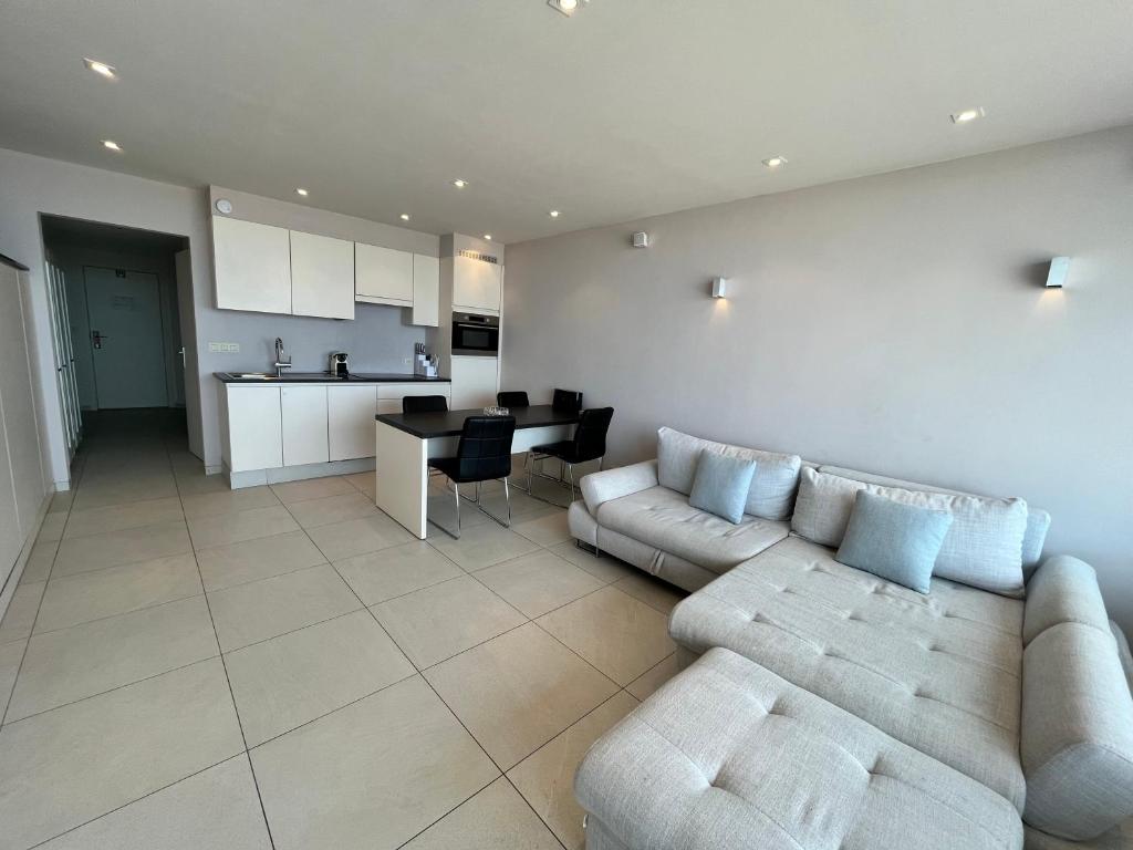 BEL AIR HOLIDAY - Large studio with amazing sea view T88 photo 3
