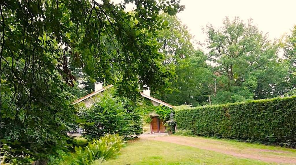 Studio autonome Magnifique1 gde Chambre ET 1 pte avec JARDIN d hiver TB situé Chaumont-Gistoux — photo 1