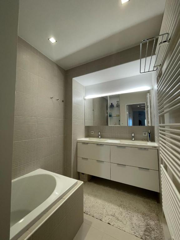 Zonnig hoekappartement met zeezicht Knokke Duinbergen photo 3