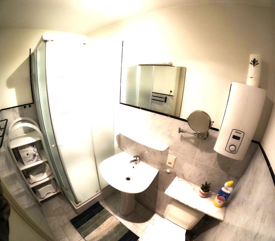 Skyview Suite photo 3