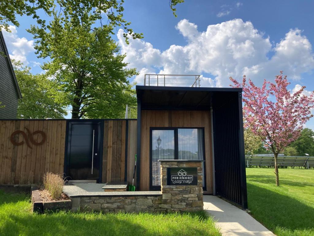 Tiny House - Luxury Cottage — photo 1