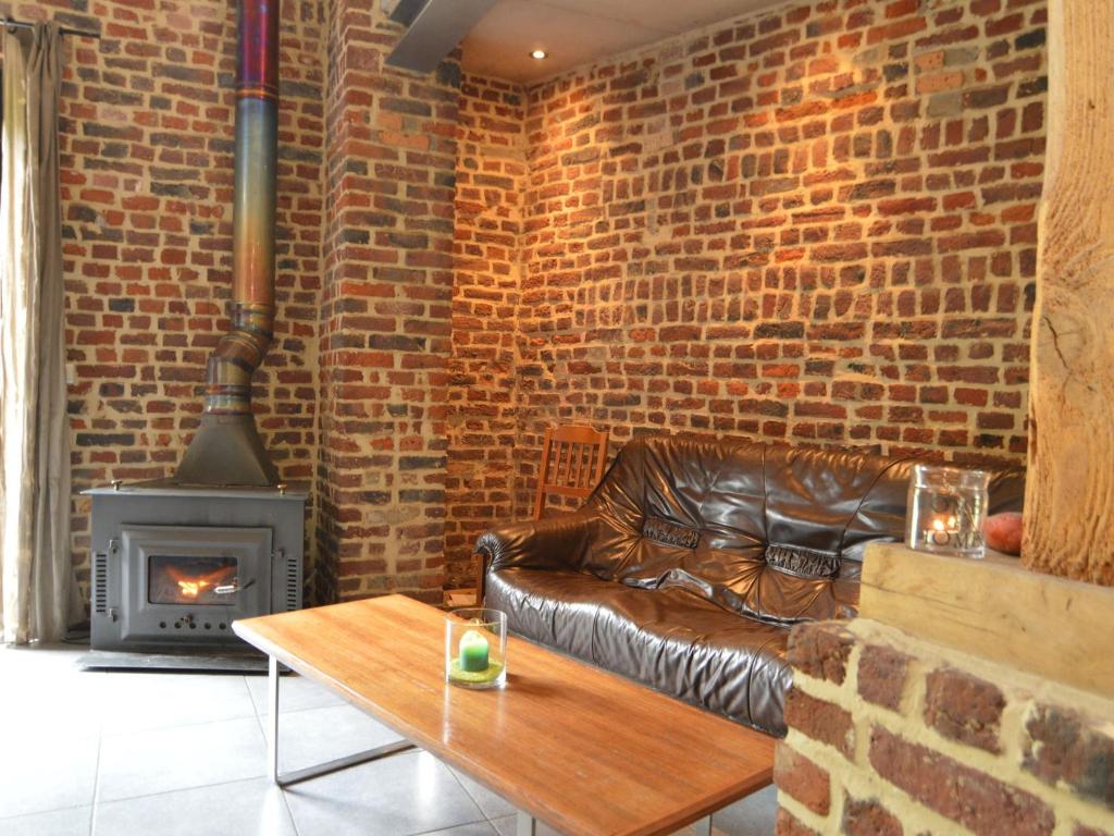 Teuven Farmhouse for 24 Guests photo 3