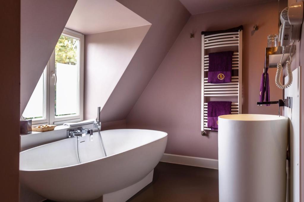 Saint Georges Bruges Luxury Suites photo 3