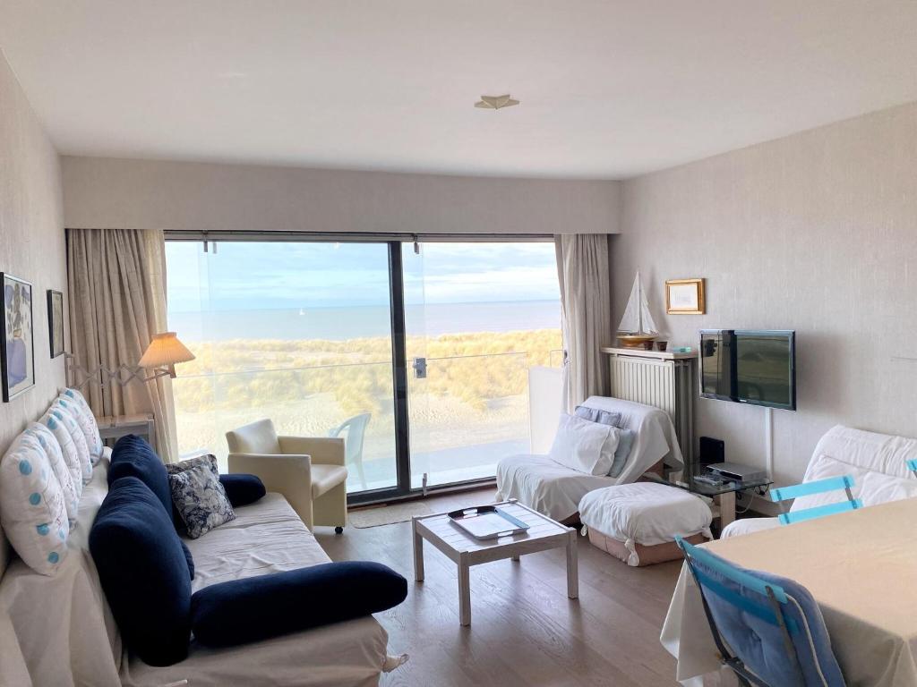 Apartment in Nieuwpoort by the Beach — photo 1