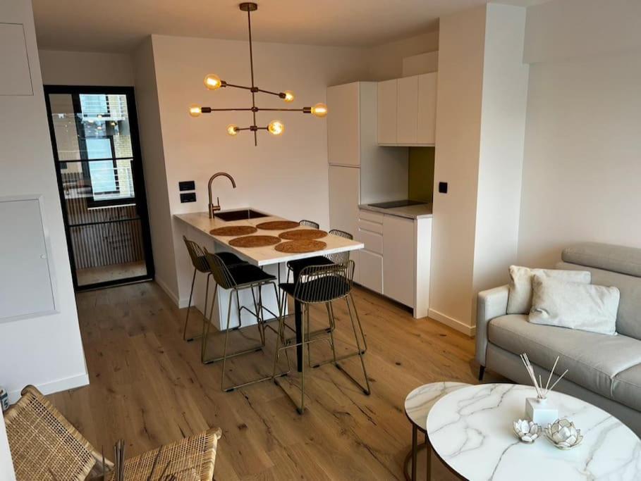 Sea5 @ Nieuwpoort! Penthouse bij zee en winkels — photo 1