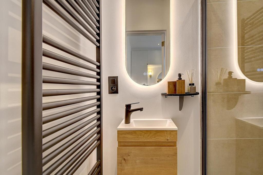 - Suite Solvay - Cosy & Modern Flat photo 3