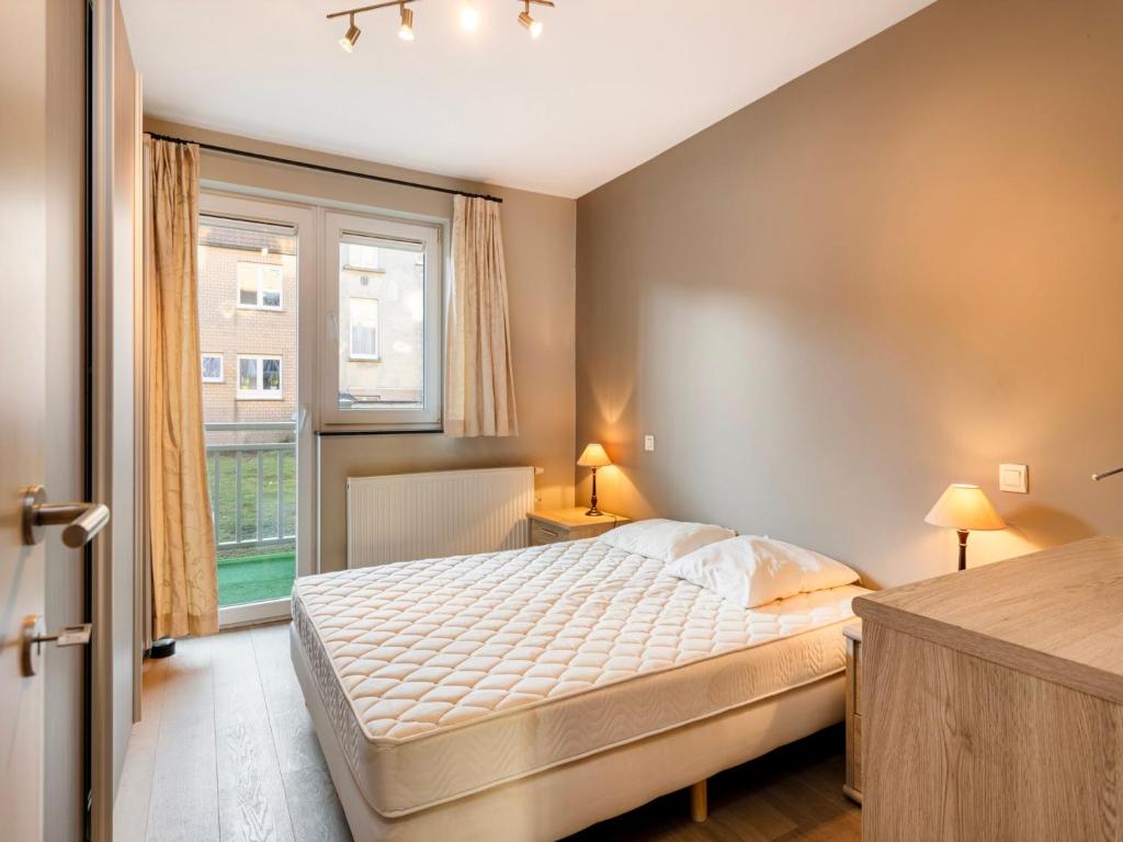 Apartment in Blankenberge with Marina View photo 2