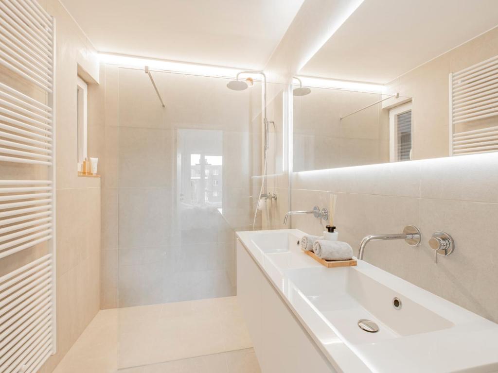 Apartment on Belgian Coast with Sea Views photo 3