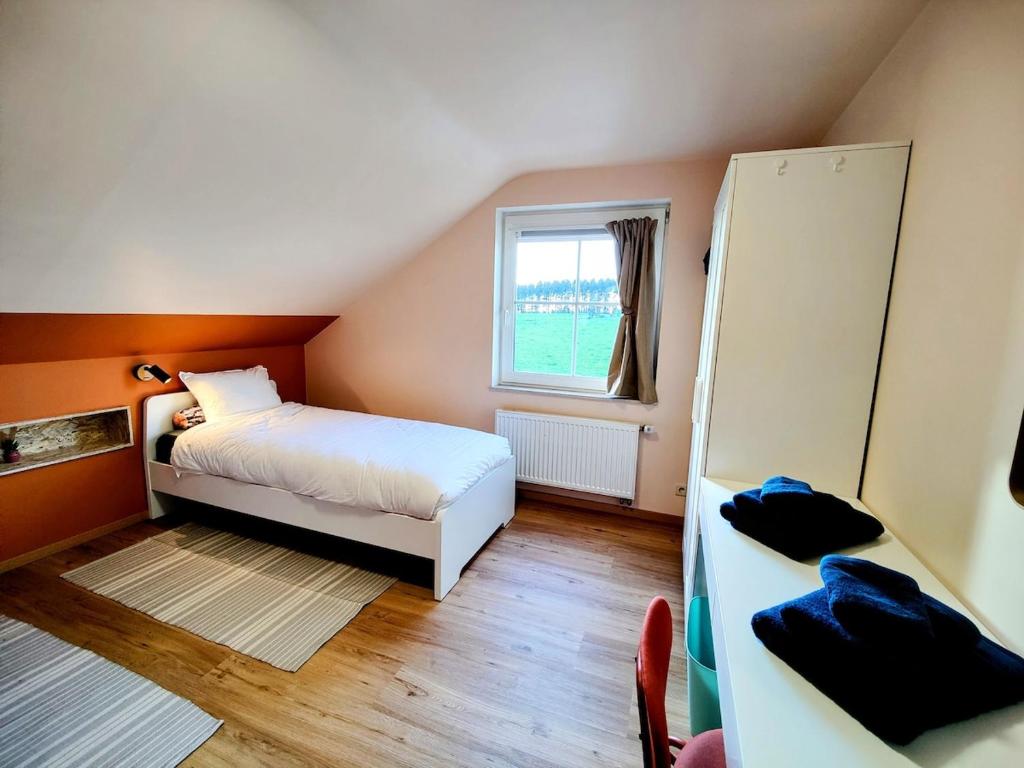 Terre - Le - Sart photo 2