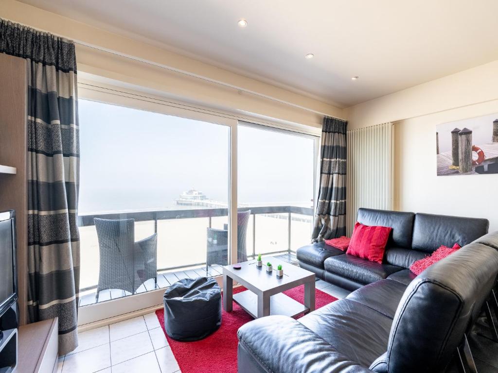 Apartment in Blankenberge with Sea View — photo 1