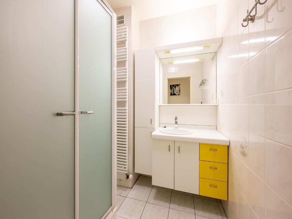 Apartment in Blankenberge with Sea View photo 3