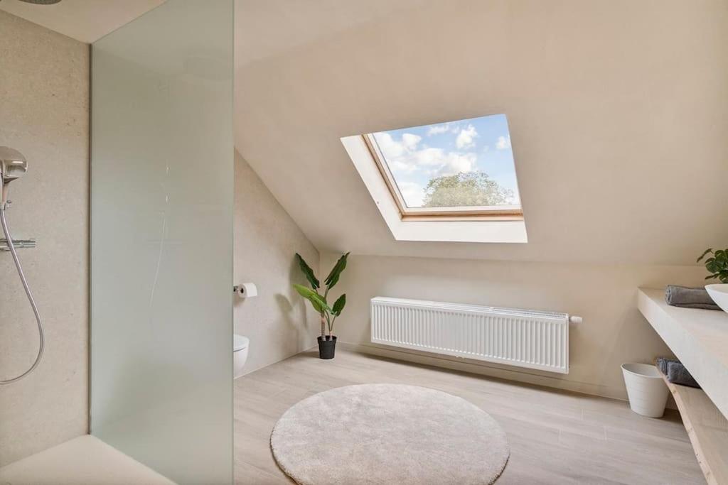 Schitterende loft met jacuzzi en sauna in Mechelen photo 3