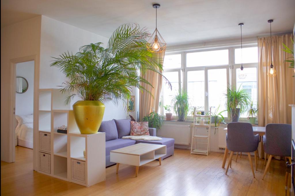 The Golden Hour Loft — photo 1