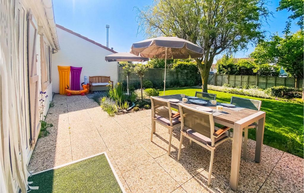 2 Bedroom Awesome Home In Bredene photo 2