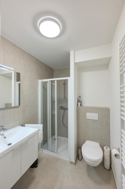 Cosy Seaside Apartments photo 3