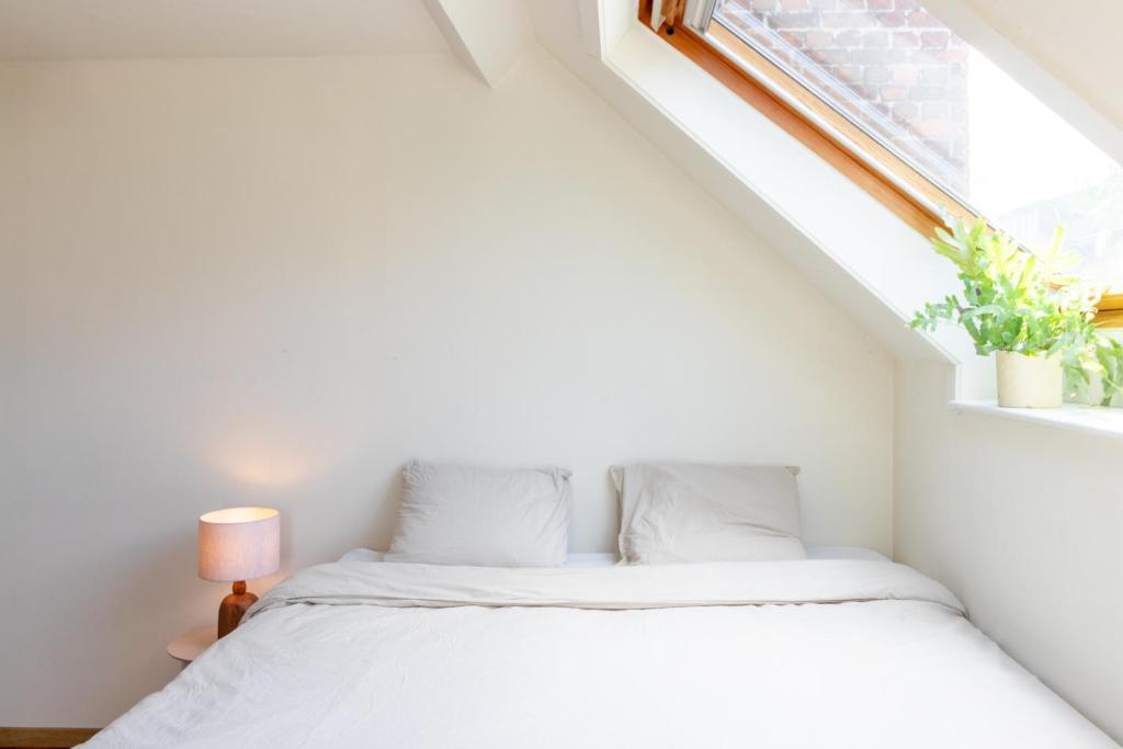 Guesthouse private studio nearby old town Ghent photo 2