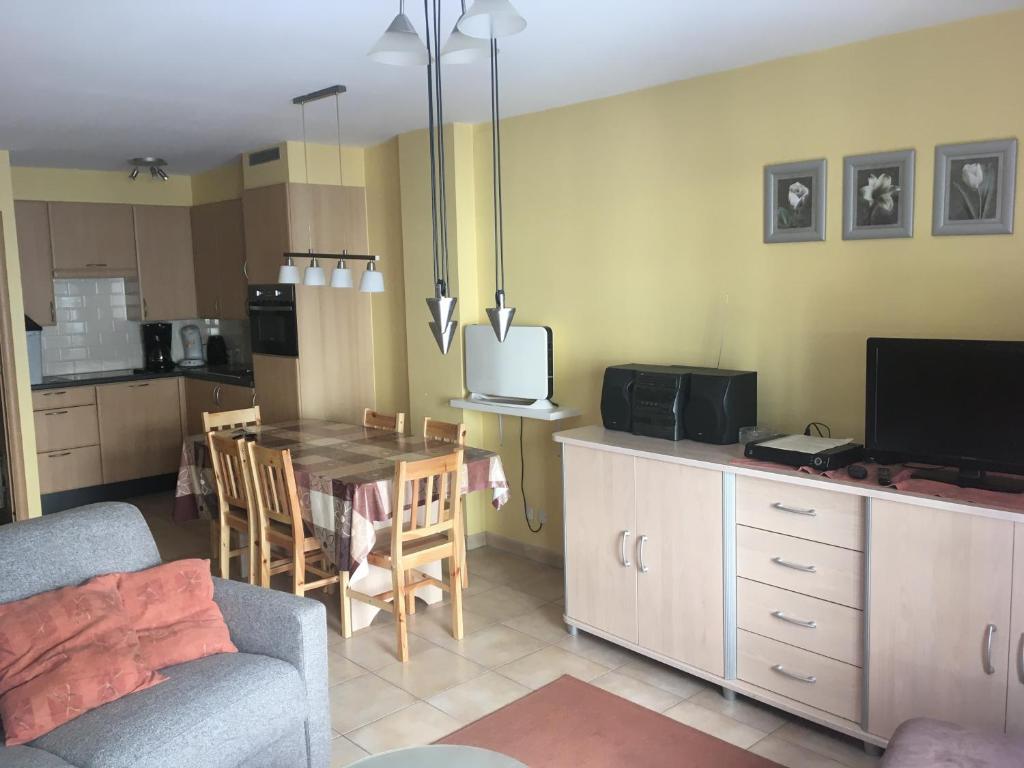 centraal gelegen app met lateraal zeezicht — photo 1