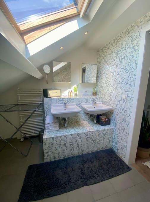 Stijlvolle duplex nabij Brussel en luchthaven! photo 3