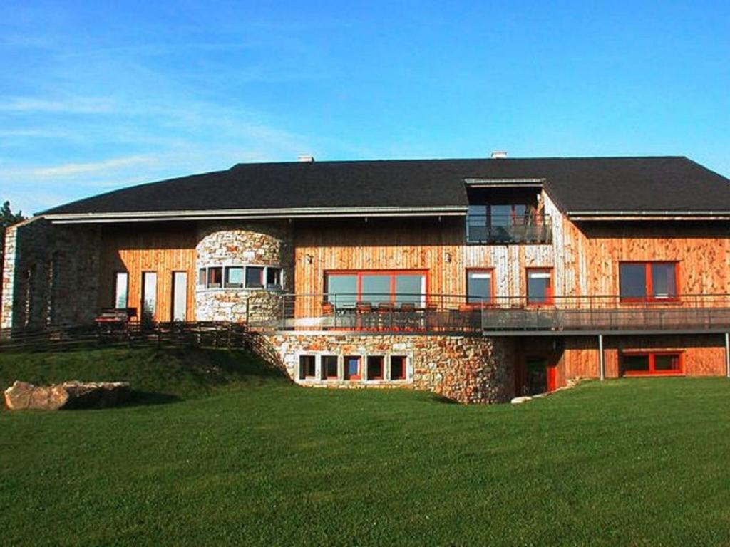 Large Home with Sauna photo 3