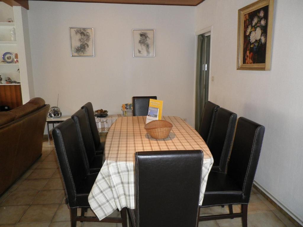 Apartment Poperinge by Interhome photo 3