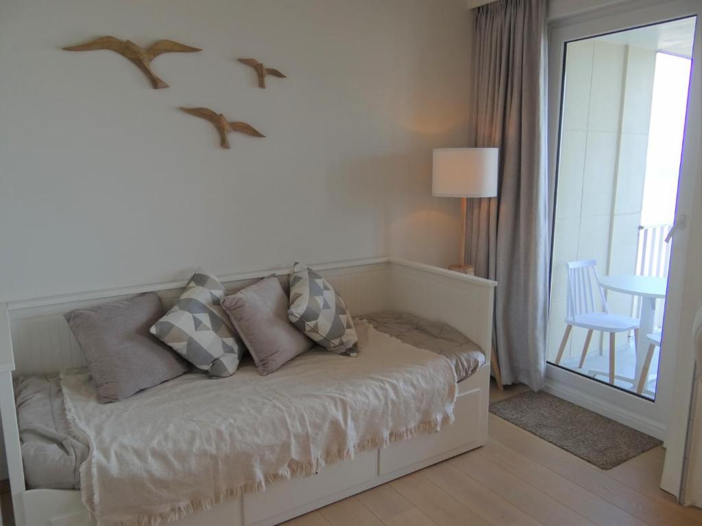 Apartment in Nieuwpoort with Sea Views photo 2
