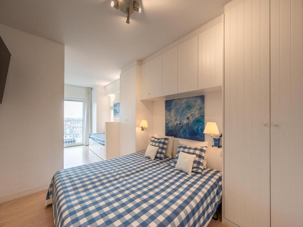 Spacious 9-Guest Knokke Apt photo 2