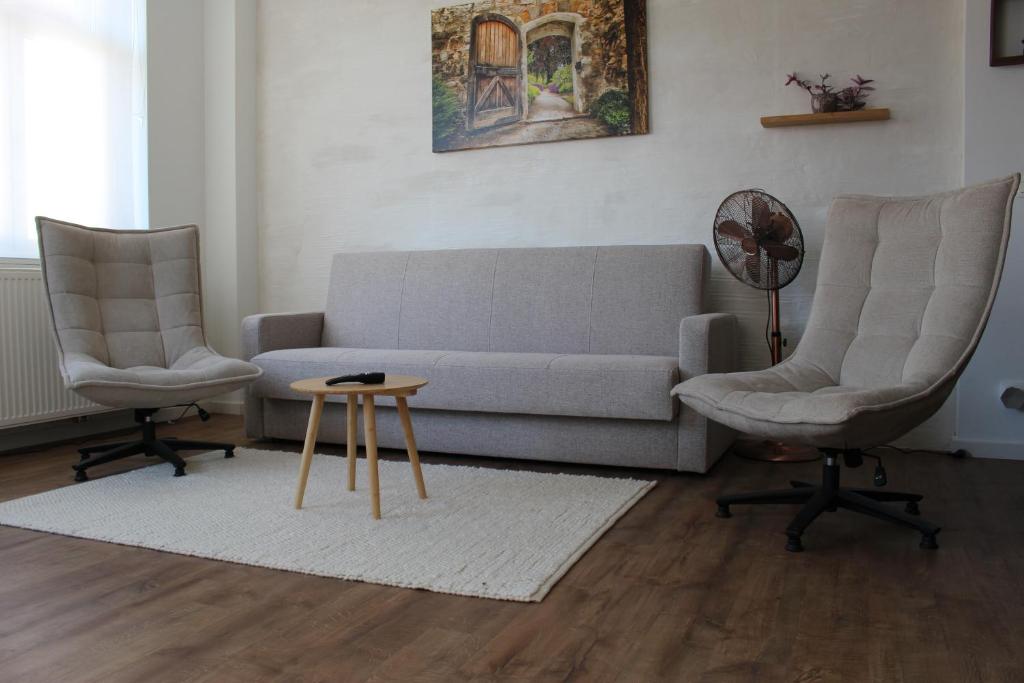 Studio Maro — photo 1