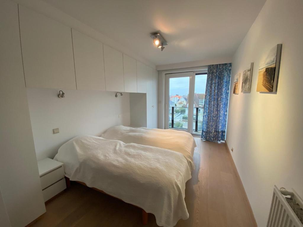 Seafront Palm Beach Stay photo 2