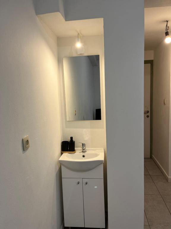 Superbe studio à Liège photo 3
