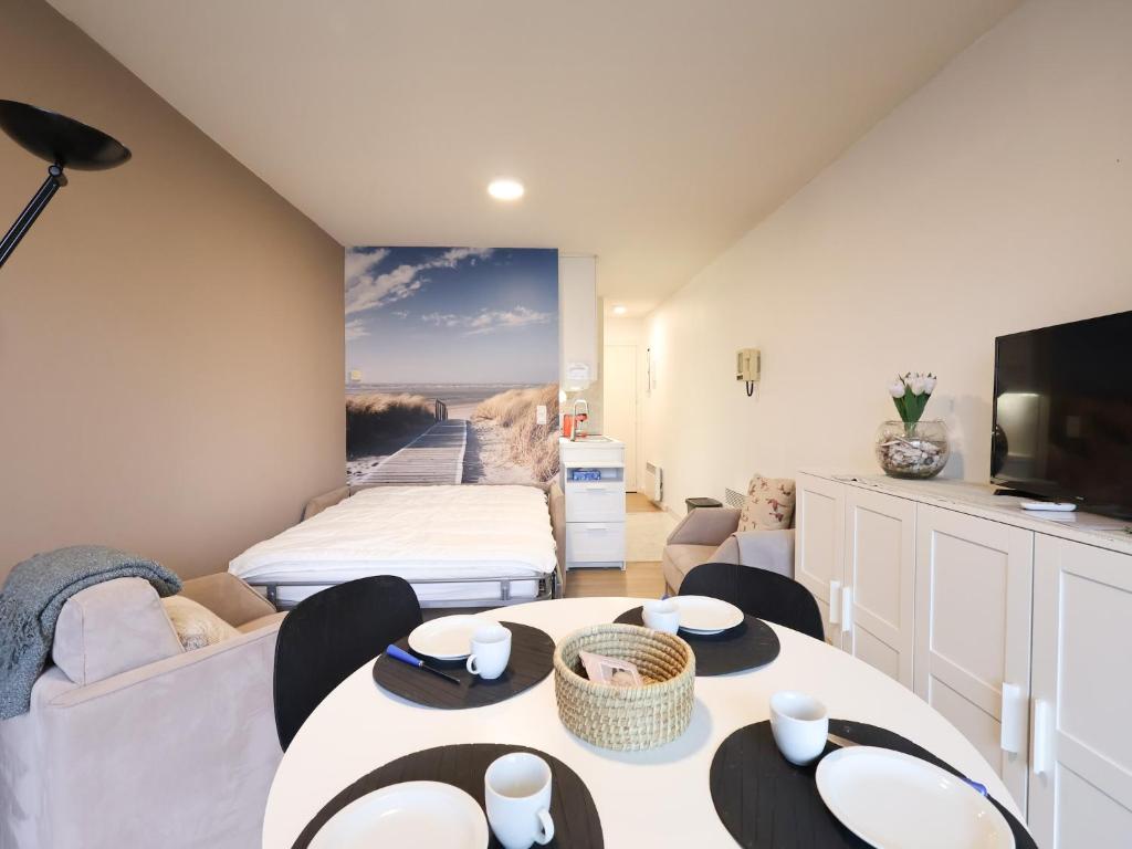 Apartment near Belgian Coast Beach photo 2