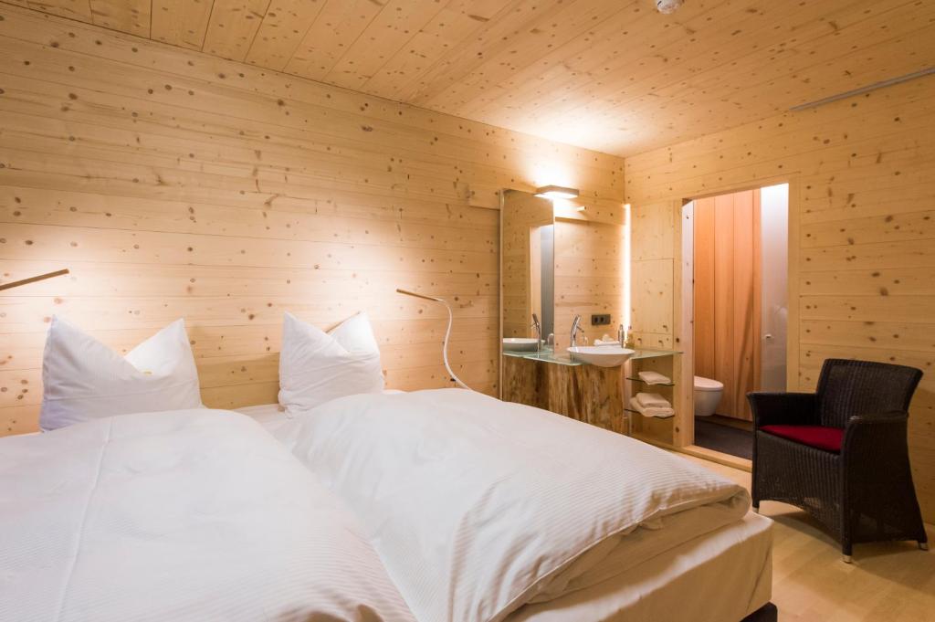Sleepwood Hotel — photo 1