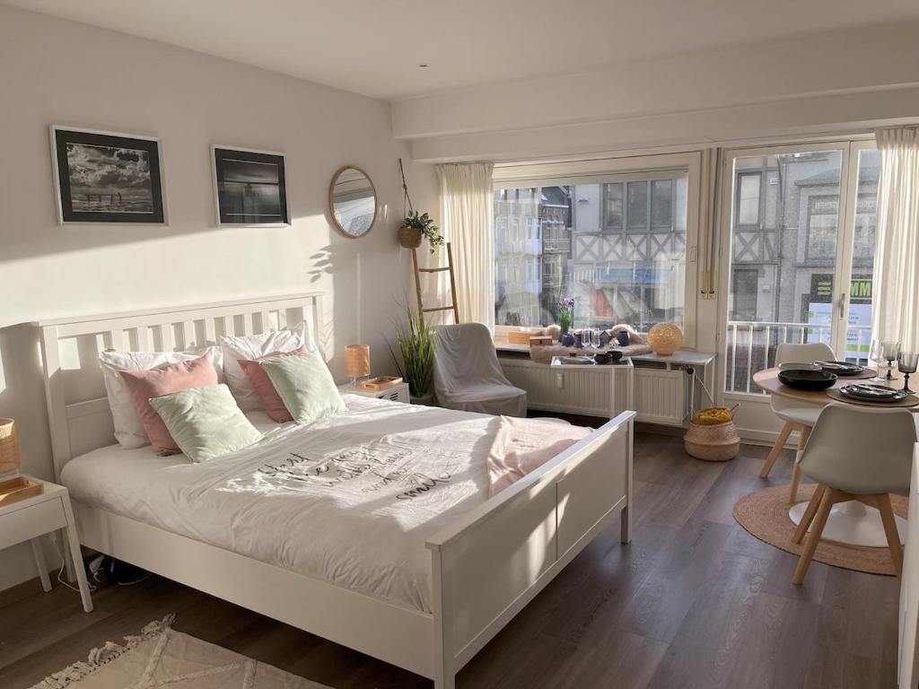 Sea Escape comfortable studio 50m from the beach photo 2