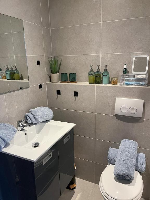 Sea Escape comfortable studio 50m from the beach photo 3