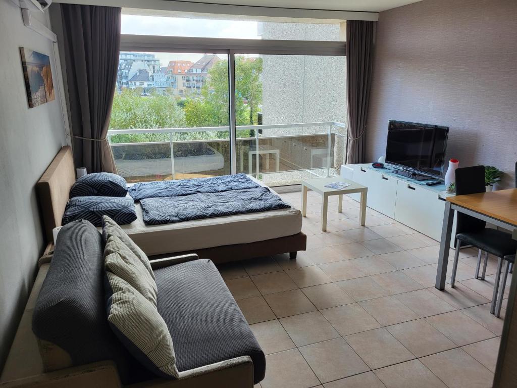 Studio Astrid at 100 meter from sea with Parking place — photo 1