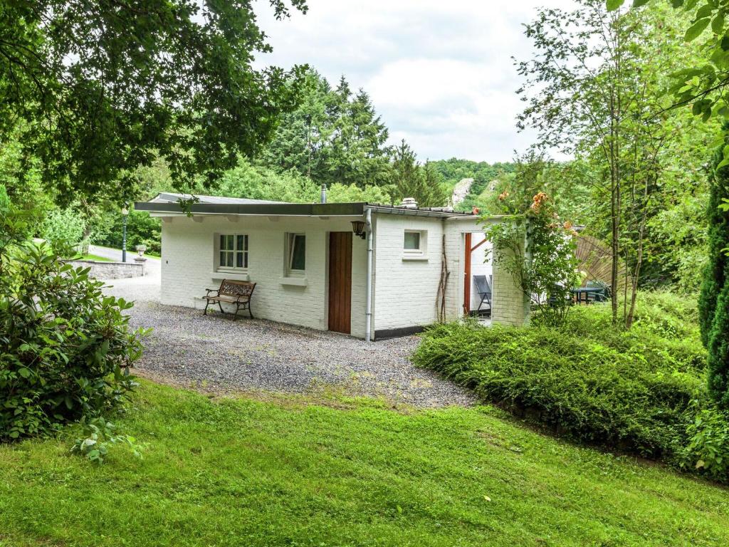 House situated on a magnificent estate — photo 1