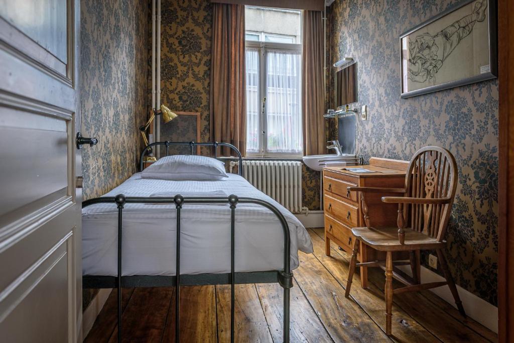 Talbot House photo 2