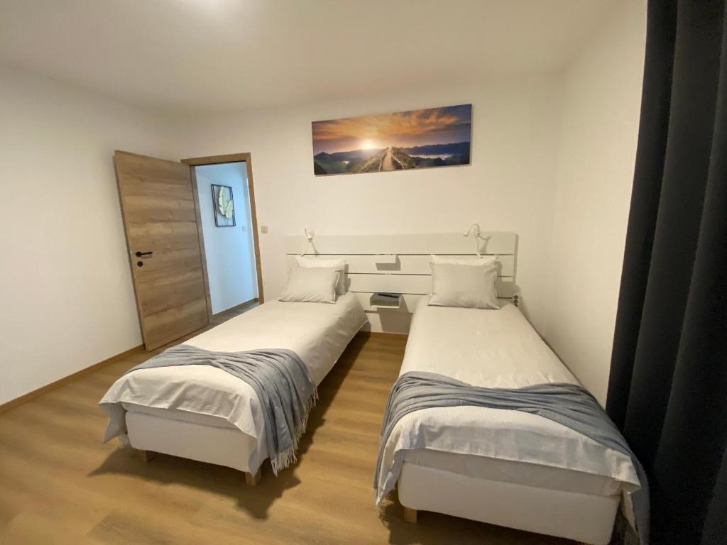 D-012 Bel appart et balcon climatisé parking privé gratuit sur demande photo 2