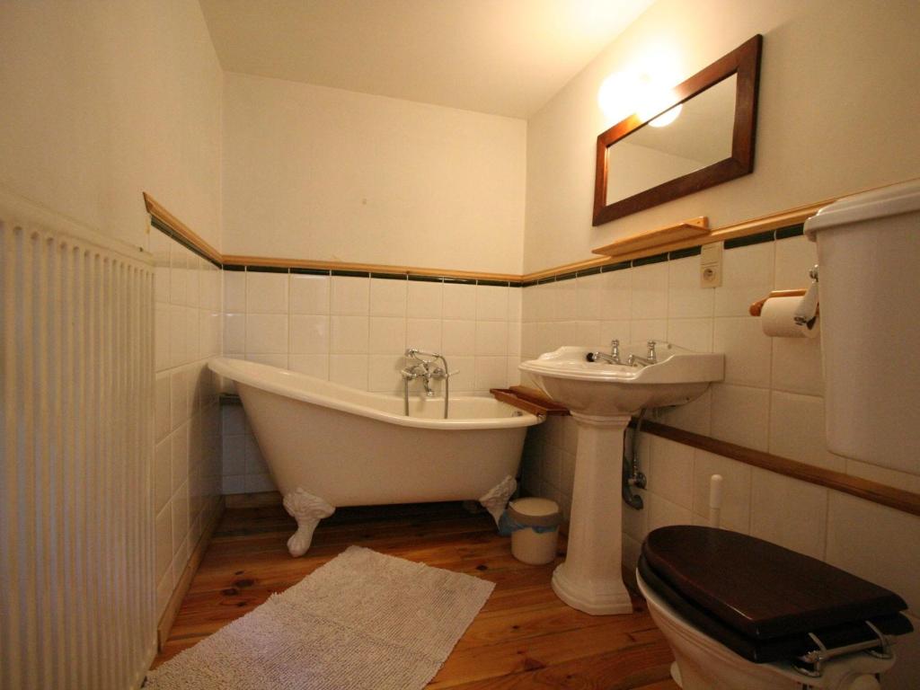 Group Villa with Sauna photo 3
